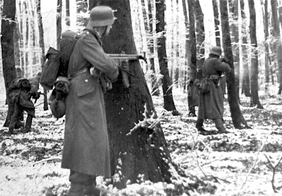 German STG 44 Acahan Belgium 1944